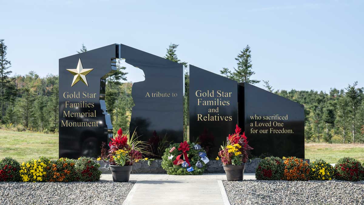 Wreaths Across America monument front